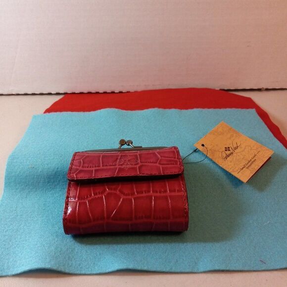 New Patricia Nash Red Embossed Leather Wallet cottagecore Granny Chic - Picture 1 of 8